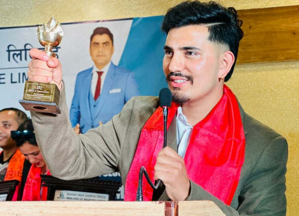 २६ वर्षमै जय फुयालको लोभलाग्दो सफलता, बीमा क्षेत्रमा एमडीआरटी क्वालिफाइ र इन्भेष्टमेन्ट कम्पनीको अध्यक्ष