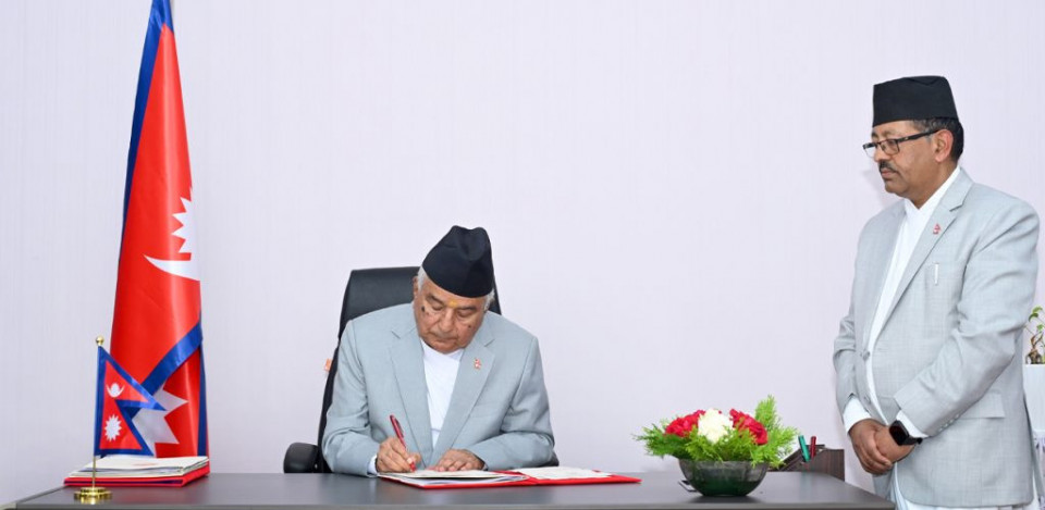 पदमुक्तिसम्बन्धी अध्यादेश: १५ सयभन्दा बढी पद एकैचोटि खारेज, गभर्नर पद भने ‘सेफ’ !