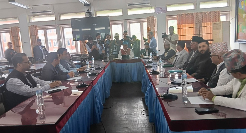 रास्वपाको पहलमा सिंहदरबारमा सर्वदलीय बैठक जारी, राजनीतिक सहमतिको खोजी