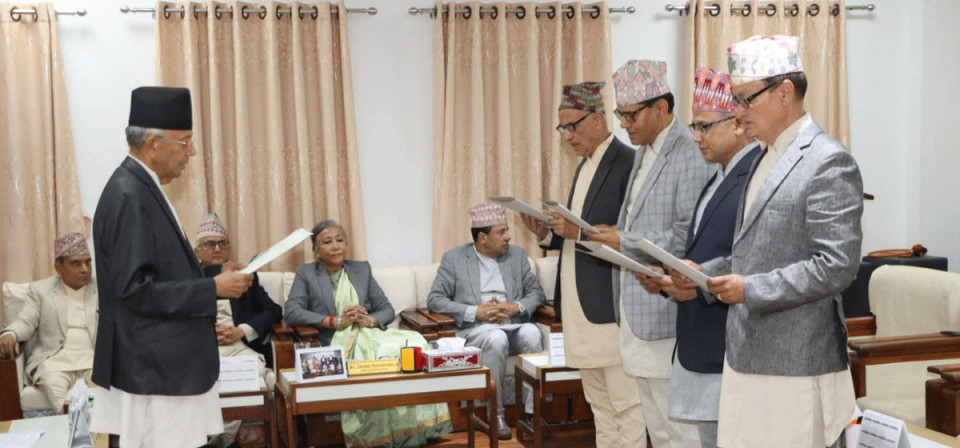 सम्पत्ति छानबिन आयोगद्वारा उच्चपदस्थ अधिकारीलाई सम्पत्ति विवरण बुझाउन निर्देशन