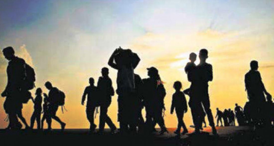 तीन हजार ७०० अफगान शरणार्थी एकै दिन स्वदेश फिर्ता