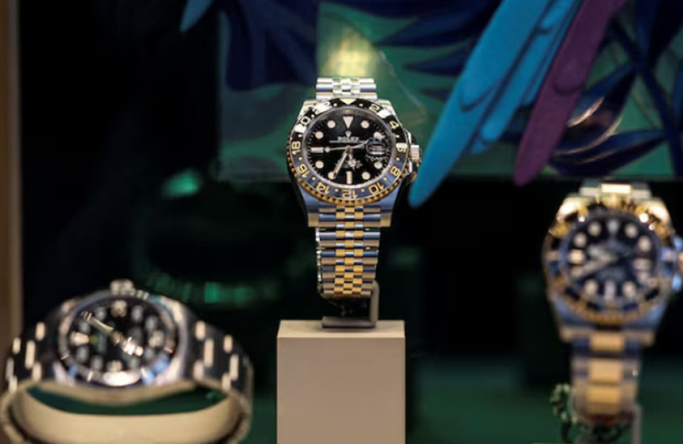 स्विट्जरल्याण्डमा निर्मित घडिप्रति अमेरिकी मोहः १५% ले बढ्यो बिक्री