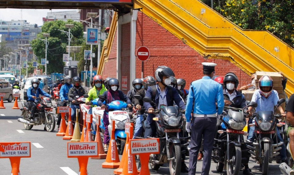 ट्राफिक नियम उल्लङ्घन बढ्दै, एक दिनमै २२ लाख ७४ हजार उठ्यो